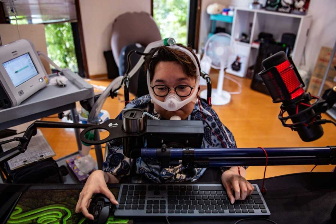 Last year, Shunya Hatakeyama and a friend designed a custom controller he could use with his chin Last year, Shunya Hatakeyama and a friend designed a custom controller he could use with his chin