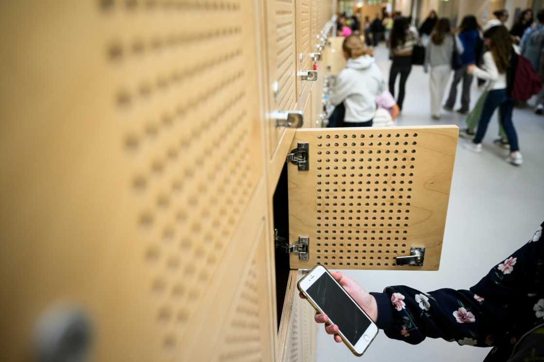 Inspired by Australia's social media ban for under-16s, Brussels is analysing whether such a measure could work in the 27-country bloc