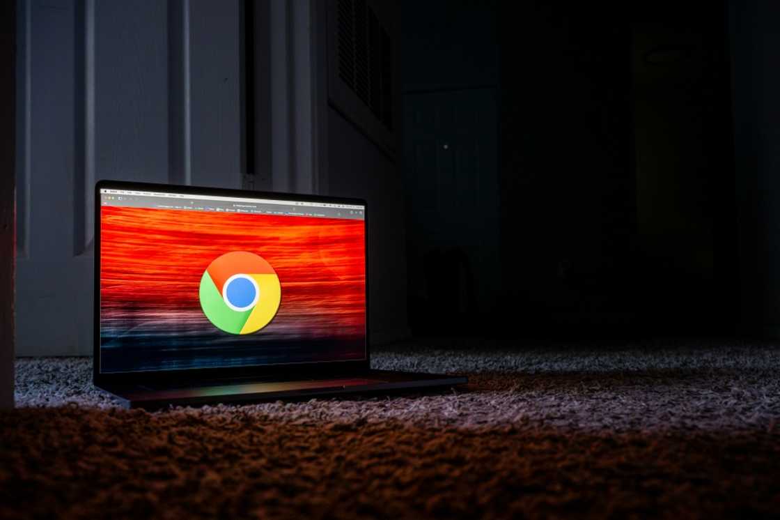 Google has countered a US call to sell its Chrome browser, suggesting a judge address antitrust concerns by barring the firm from making favorable treatment of its software a condition of licensing Google has countered a US call to sell its Chrome browser, suggesting a judge address antitrust concerns by barring the firm from making favorable treatment of its software a condition of licensing