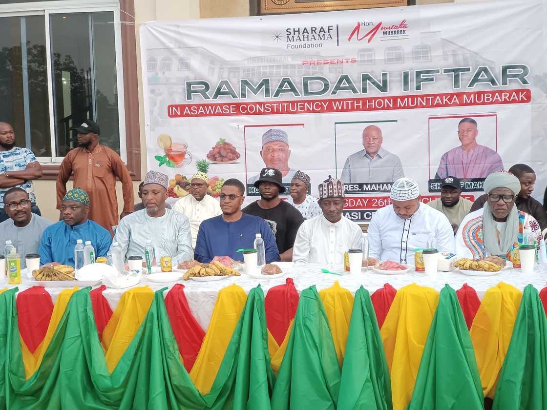 Sharaf Mahama, John Mahama, Sharaf Mahama and his father, Sharaf Mahama's boxer, Bukom Banku's son, Muntaka Mubarak Sharaf Mahama, John Mahama, Sharaf Mahama and his father, Sharaf Mahama's boxer, Bukom Banku's son, Muntaka Mubarak