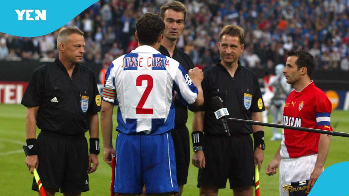 Jorge Costa, Ludovic Giuly, 2004 Champions League final, FC Porto, AS Monaco. Jorge Costa, Ludovic Giuly, 2004 Champions League final, FC Porto, AS Monaco.