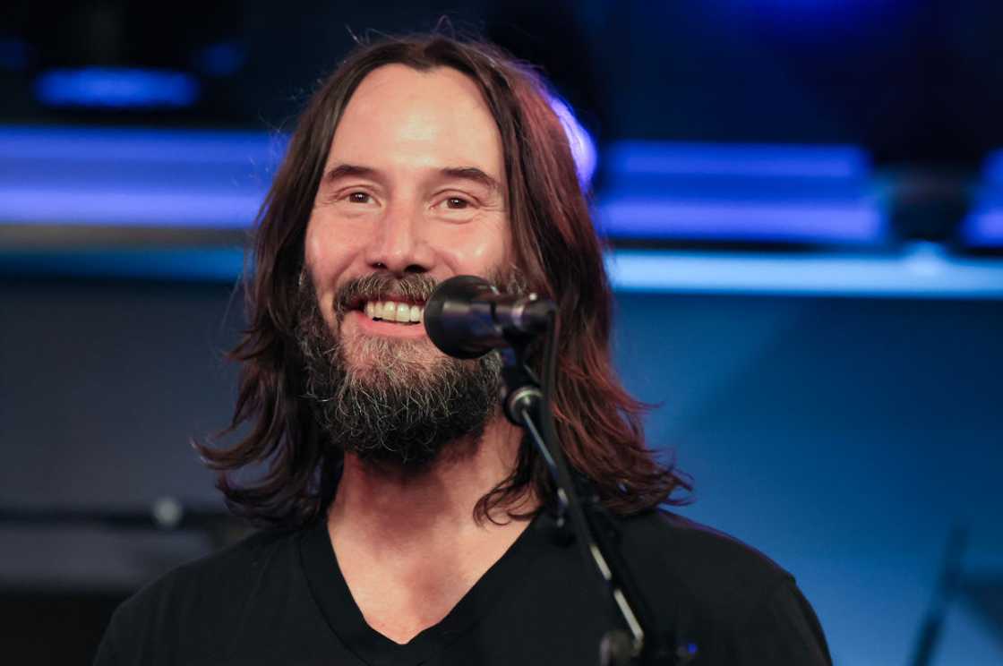 Keanu Reeves of Dogstar performs at SiriusXM Studios Keanu Reeves of Dogstar performs at SiriusXM Studios