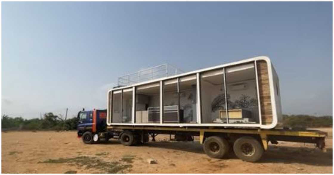 The transportable home on a truck