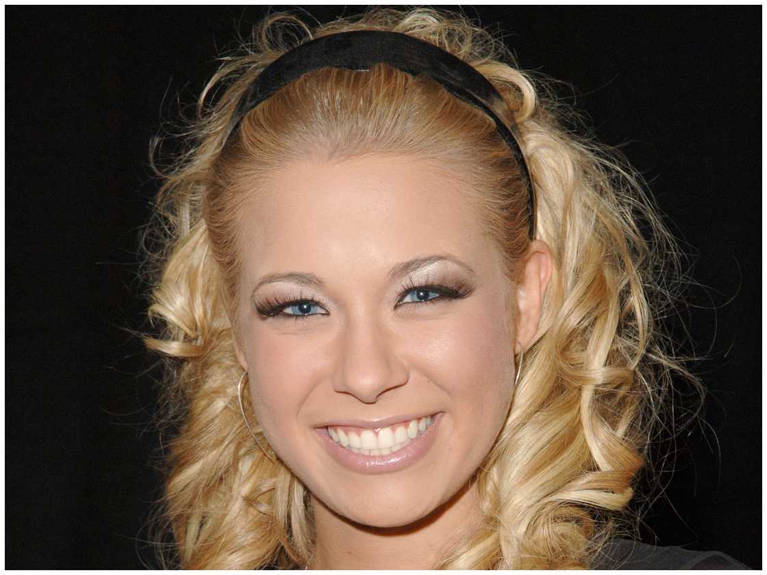 Stefani Morgan attends the 2006 AVN Awards - Arrivals and Backstage