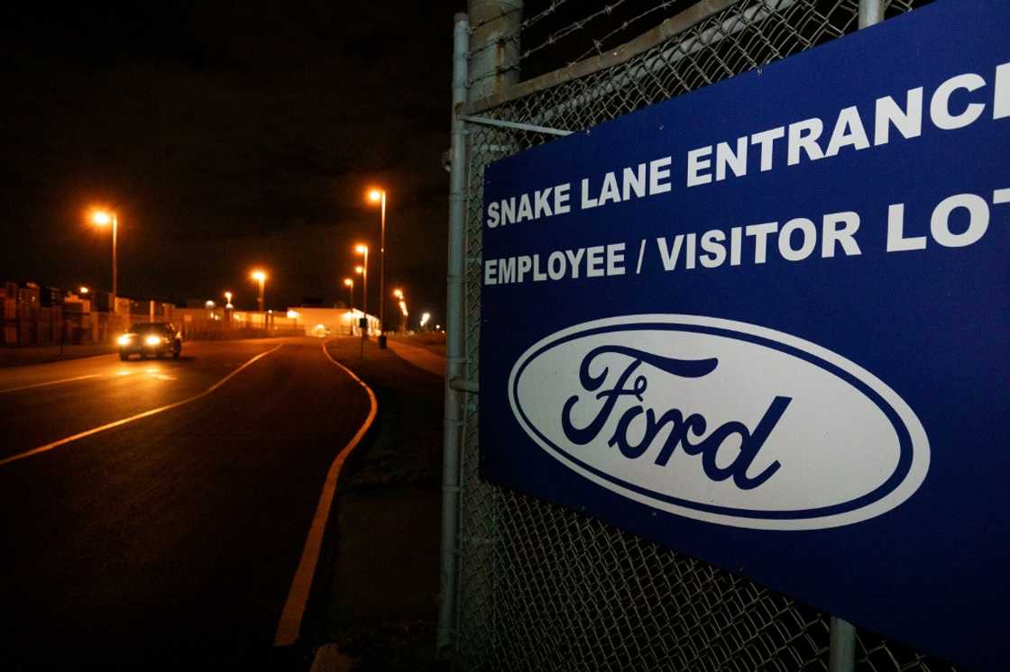 A preliminary deal between Ford and the Canadian auto workers union has averted a strike as a US stoppage enters its sixth day A preliminary deal between Ford and the Canadian auto workers union has averted a strike as a US stoppage enters its sixth day