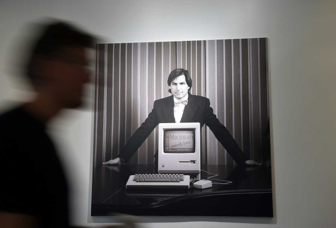 Steve Jobs, with the user-friendly Apple Macintosh, made personal computers an integral part of everyday lives and homes Steve Jobs, with the user-friendly Apple Macintosh, made personal computers an integral part of everyday lives and homes