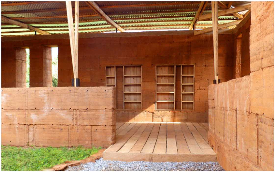 The front view of the library The front view of the library