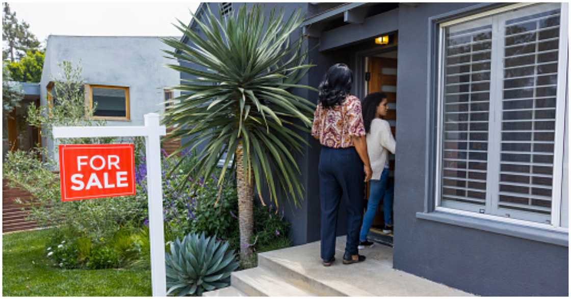 A woman goes for house hunting