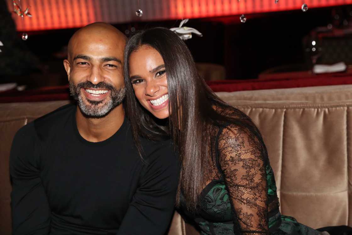 Olu Evans and Misty Copeland celebrate The November 2017 ELLE Magazine Cover. Olu Evans and Misty Copeland celebrate The November 2017 ELLE Magazine Cover.
