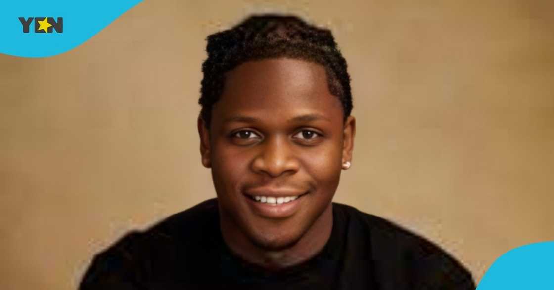 Asher kine, nigerian tiktoker, ghanaian fan, samsung phone, surprised fan, philanthropic act, cash gifts Asher kine, nigerian tiktoker, ghanaian fan, samsung phone, surprised fan, philanthropic act, cash gifts