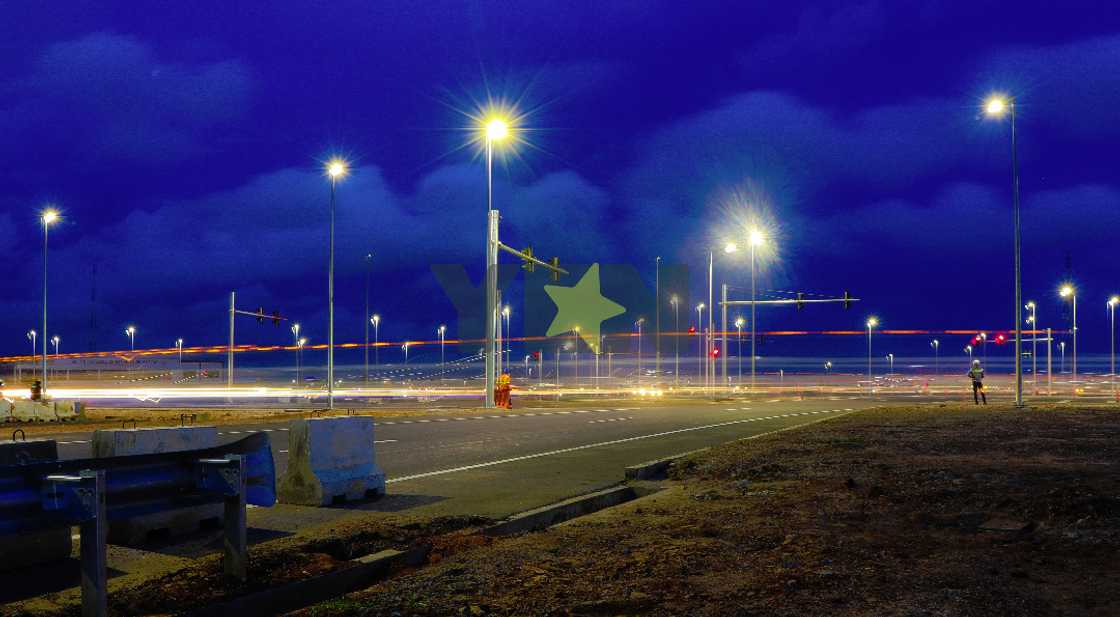 8 jaw-dropping photos of newly built Motorway Roundabout at different times of day