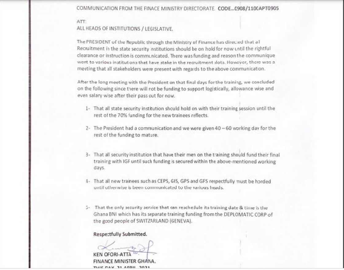 Akufo-Addo stops all recruitment in Ghana Armed Forces, Police, others; says 'no money' Akufo-Addo stops all recruitment in Ghana Armed Forces, Police, others; says 'no money'