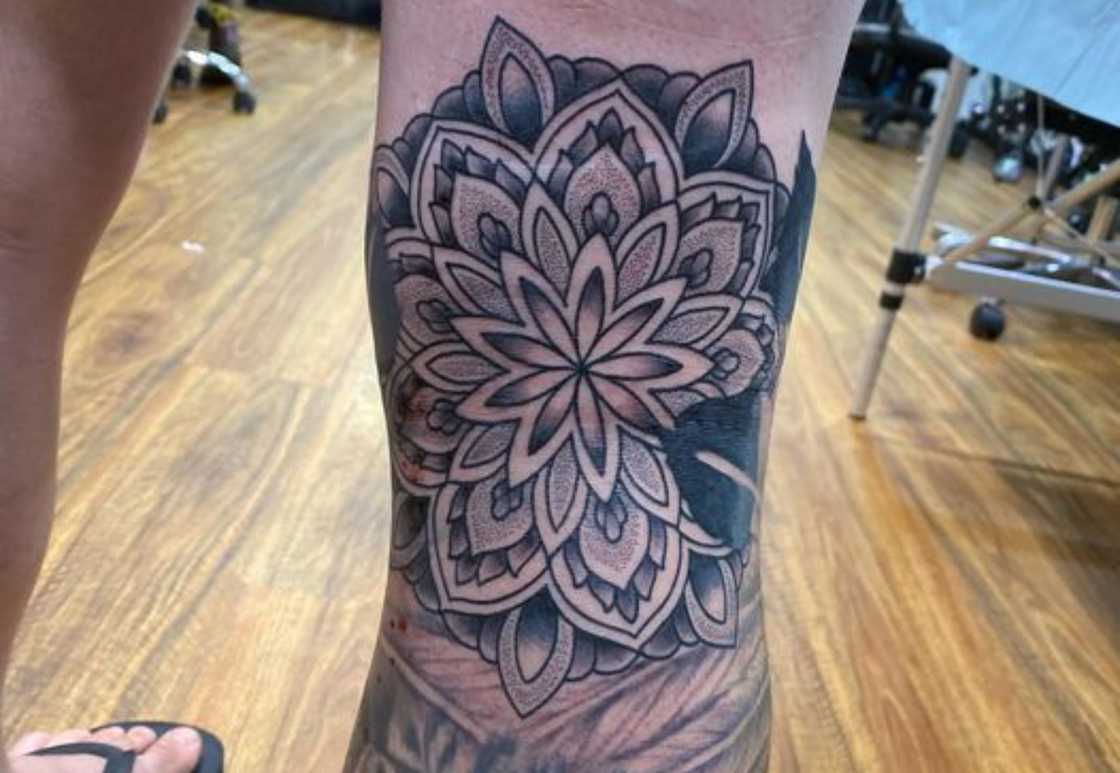 knee tattoos for men knee tattoos for men