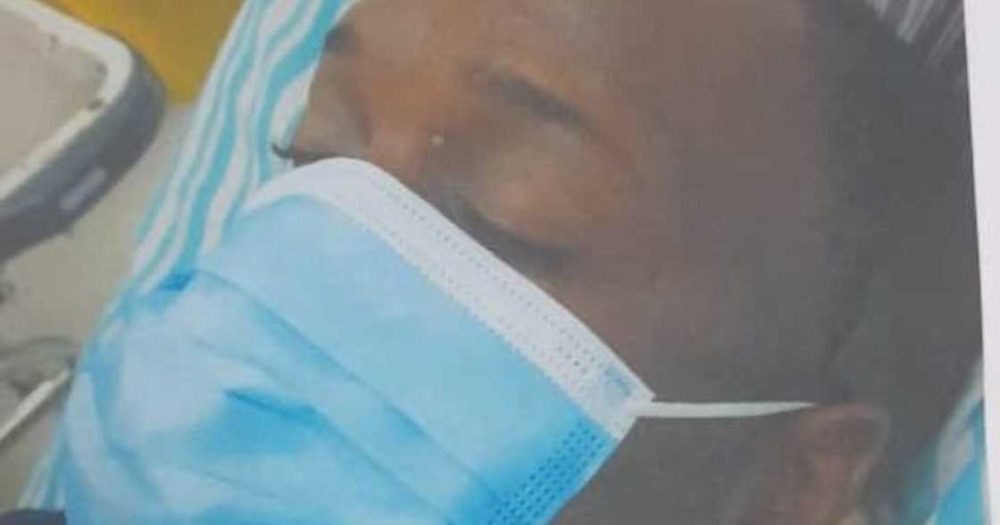 A young Ghanaian man called Eric Henyo falls while working with his father A young Ghanaian man called Eric Henyo falls while working with his father