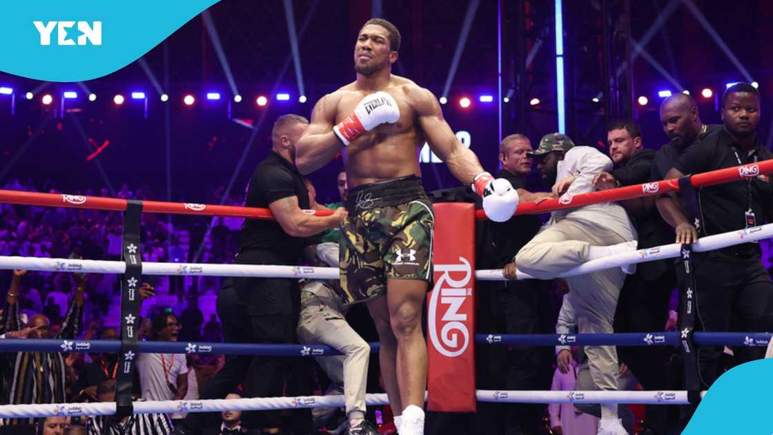 Anthony Joshua, Kristian Prenga, Anthony Joshua's earnings, Anthony Joshua return, Kristian Prenga knockout, Jeddah Superdome fight, Heavyweight champion, Joshua emotional tribute, boxing prizes, Saudi Arabia boxing, Sina Ghami, Latif Ayodele.