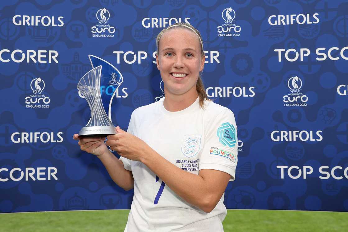 Beth Mead of England receives the Top Scorer award during the UEFA Women's Euro final match Beth Mead of England receives the Top Scorer award during the UEFA Women's Euro final match