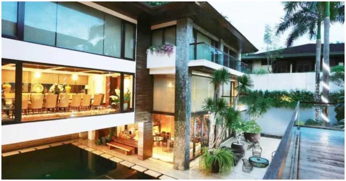 Manny Pacquiao's mansion Manny Pacquiao's mansion