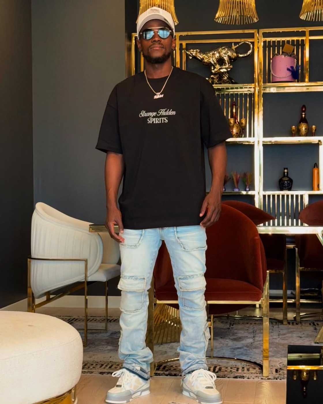 Emmanuel Boateng, Emmanuel Boateng's mansion in Ghana, Accra, Ghana footballers Emmanuel Boateng, Emmanuel Boateng's mansion in Ghana, Accra, Ghana footballers