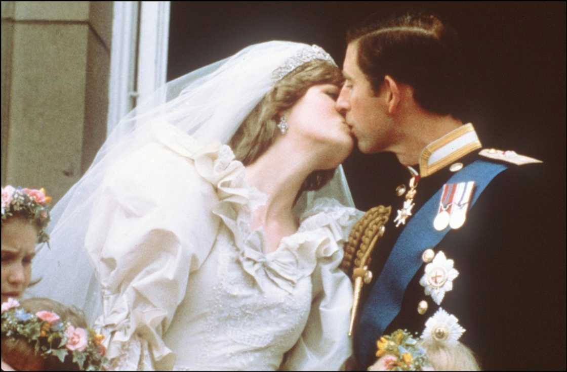 The marriage of the queen's eldest son and heir to the throne, Prince Charles, to Lady Diana Spencer was a highlight of her reign The marriage of the queen's eldest son and heir to the throne, Prince Charles, to Lady Diana Spencer was a highlight of her reign