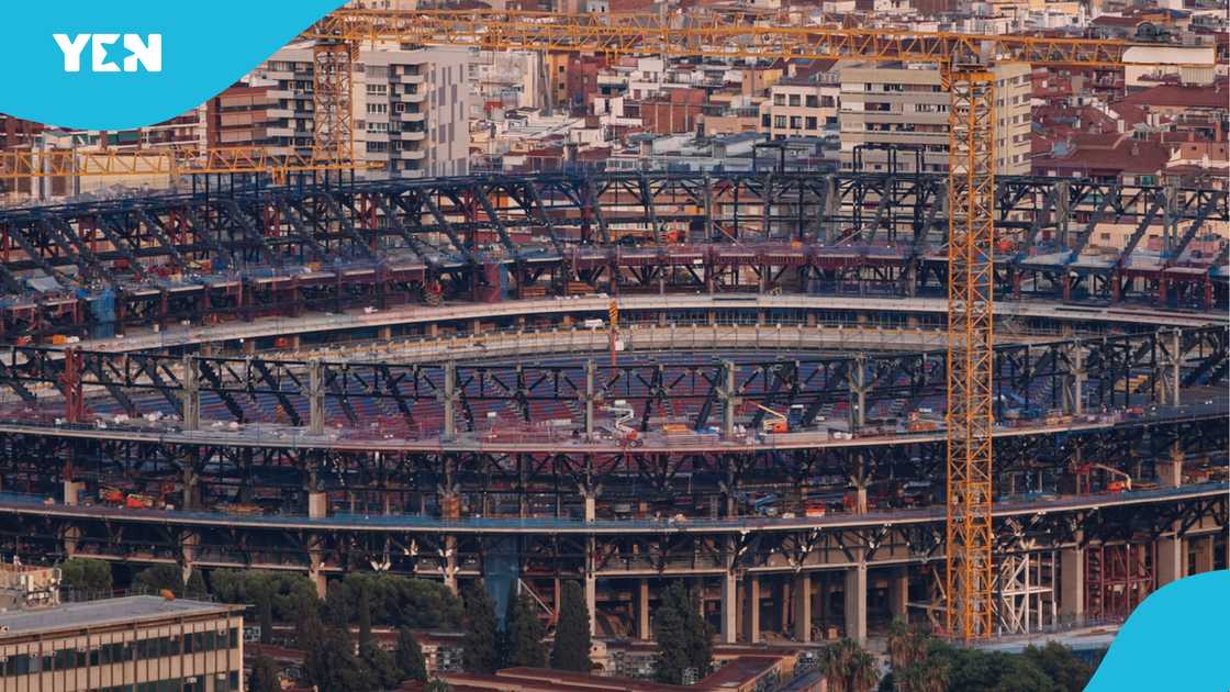 Camp Nou, FC Barcelona, construction worker death, stadium renovations, Barcelona tragedy, workplace safety, Catalonia investigation, Joan Laporta condolences, Camp Nou redevelopment, football fan reactions.
