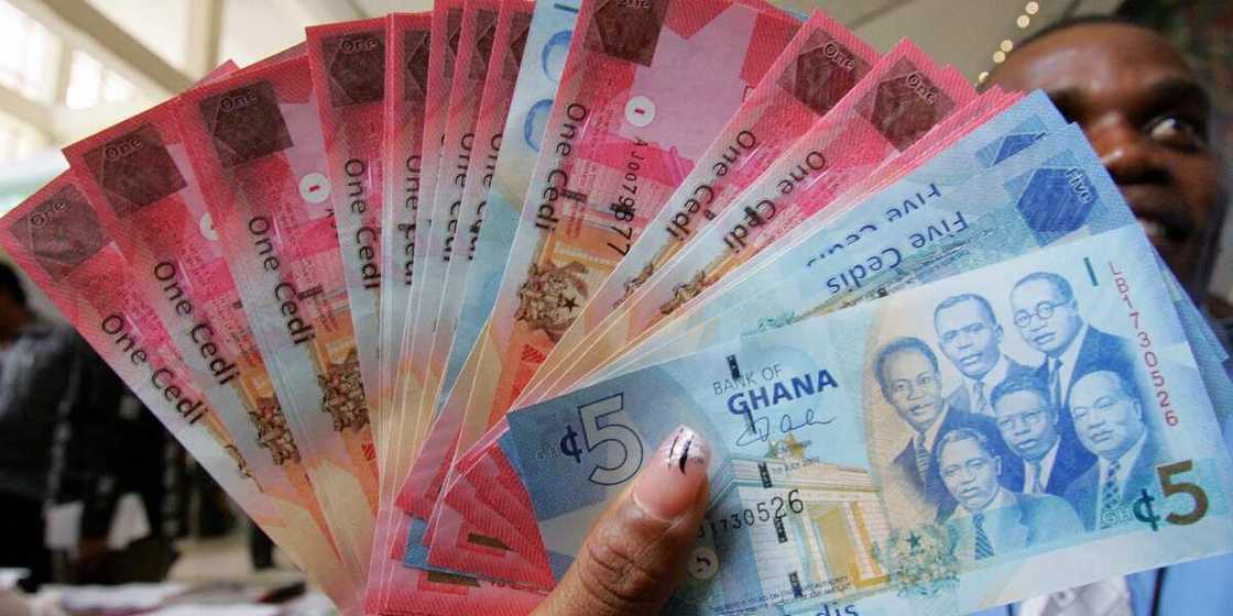 Ghanaian man gets many talking after revealing how much he gives to his girlfriend Ghanaian man gets many talking after revealing how much he gives to his girlfriend