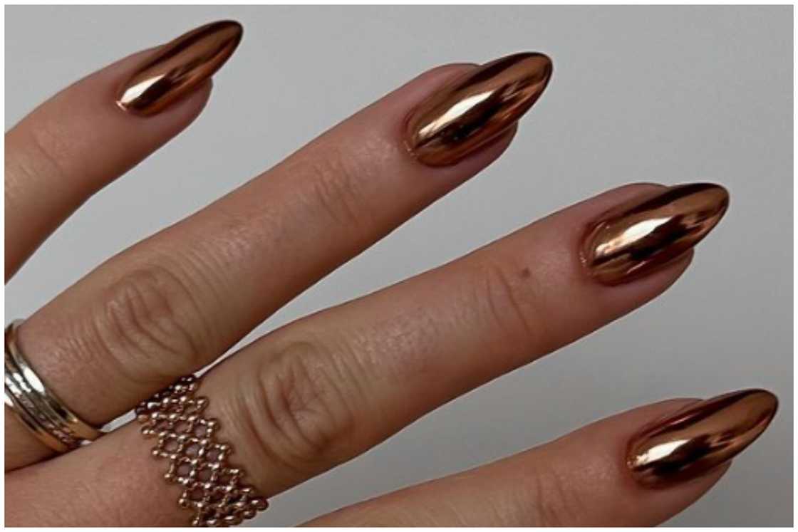 Bronze nails