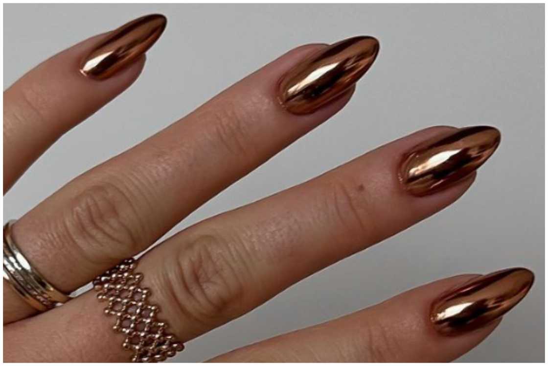Bronze nails Bronze nails