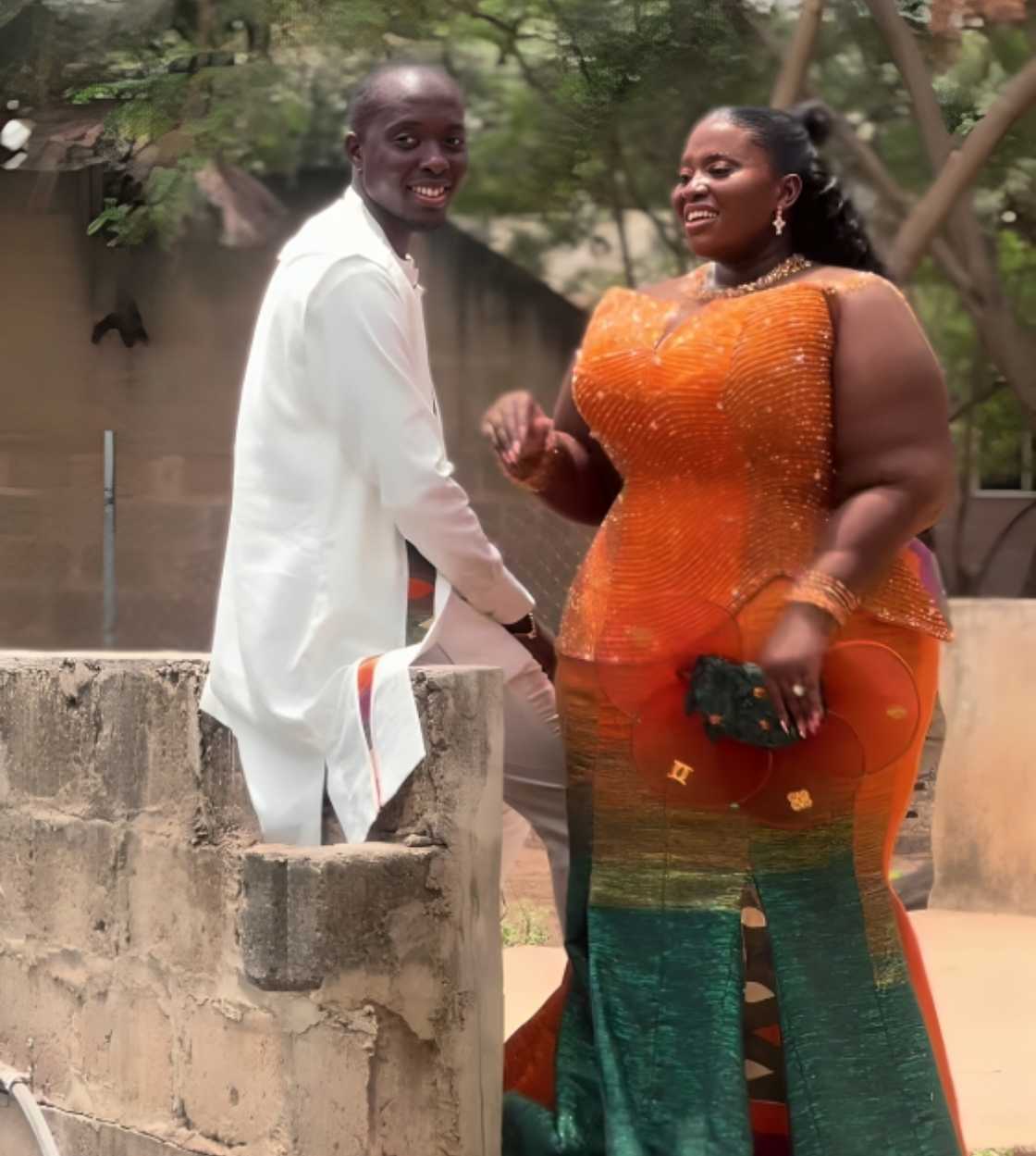 Mr and Mrs Ameke, Plus-Sized Bride, Kente Wedding Dress, Ghanaian Weddings, Traditional Wedding, Viral Wedding Videos