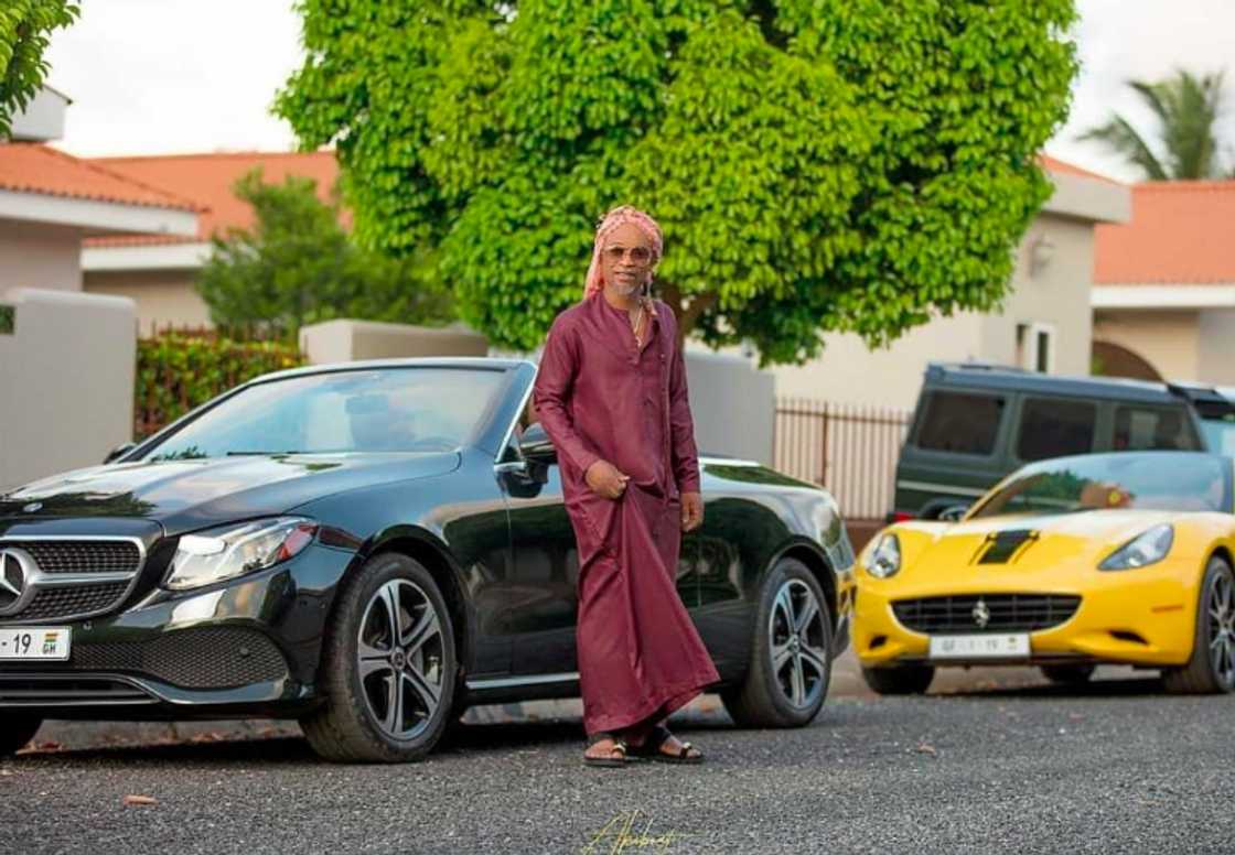 Despite’s right-hand man, Fadda Dickson shows off his cars on his birthday (Photos) Despite’s right-hand man, Fadda Dickson shows off his cars on his birthday (Photos)