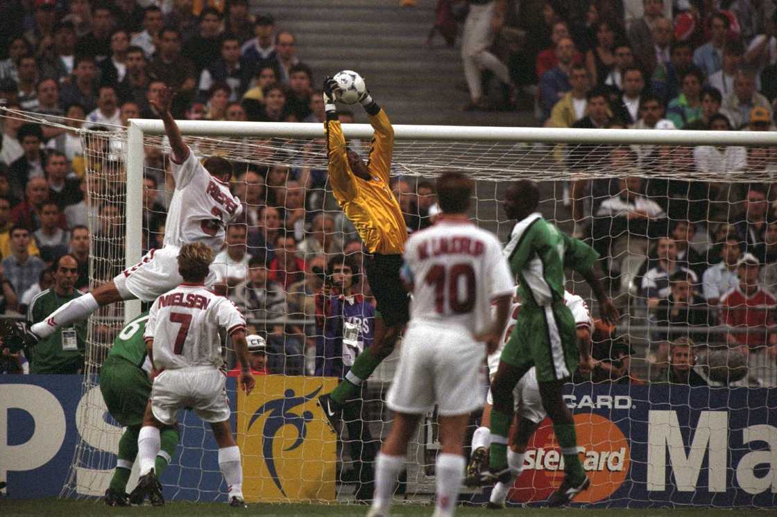 Peter Rufai, Rufai at 1998 World Cup Peter Rufai, Rufai at 1998 World Cup