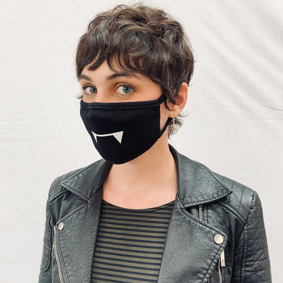 short bob with bangs short bob with bangs