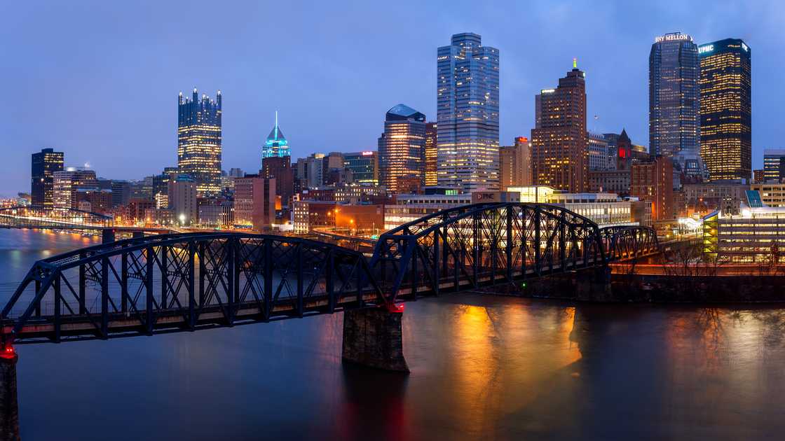 How many bridges are in Pittsburgh How many bridges are in Pittsburgh