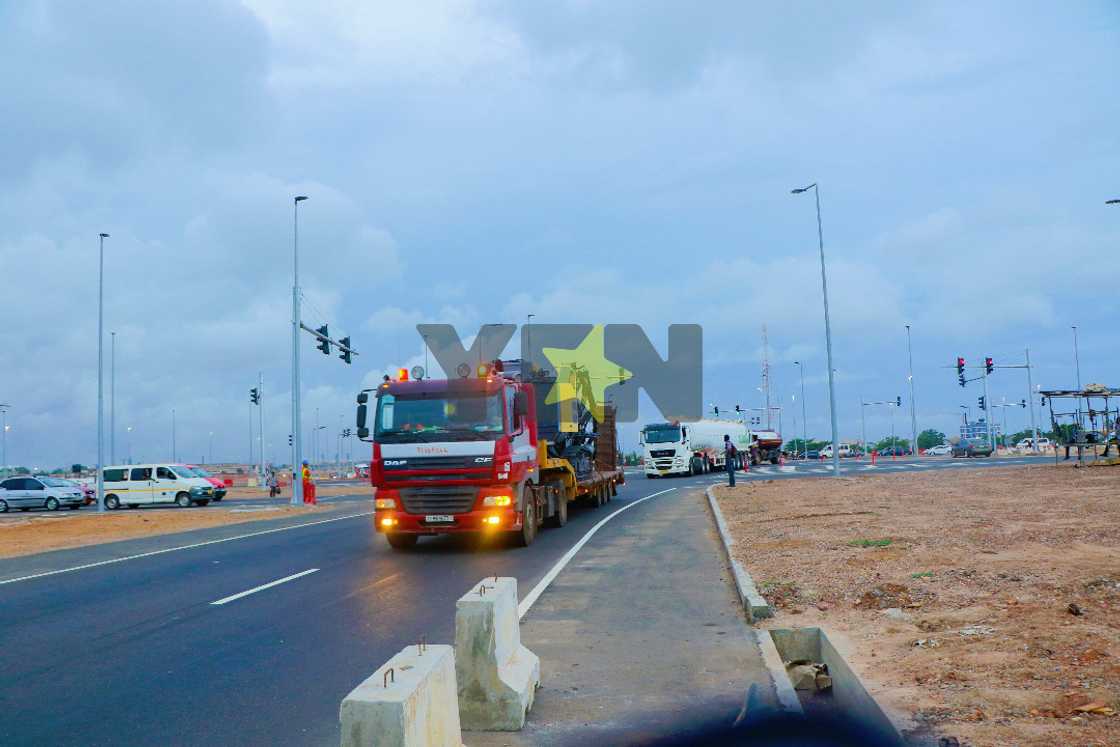 8 jaw-dropping photos of newly built Motorway Roundabout at different times of day