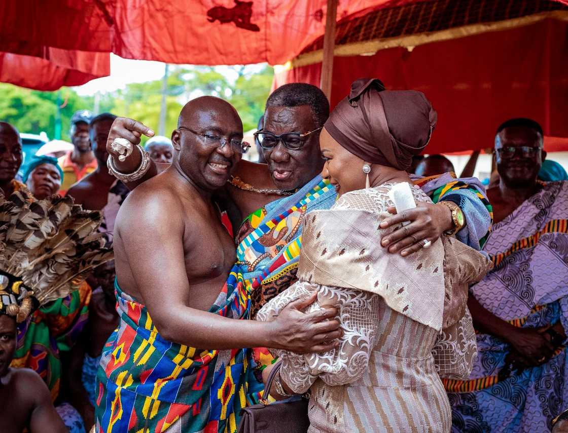 Dr Bawumia, NPP, Mamponghene, Daasebre Osei Bonsu II, Asantehene, Ghana Dr Bawumia, NPP, Mamponghene, Daasebre Osei Bonsu II, Asantehene, Ghana