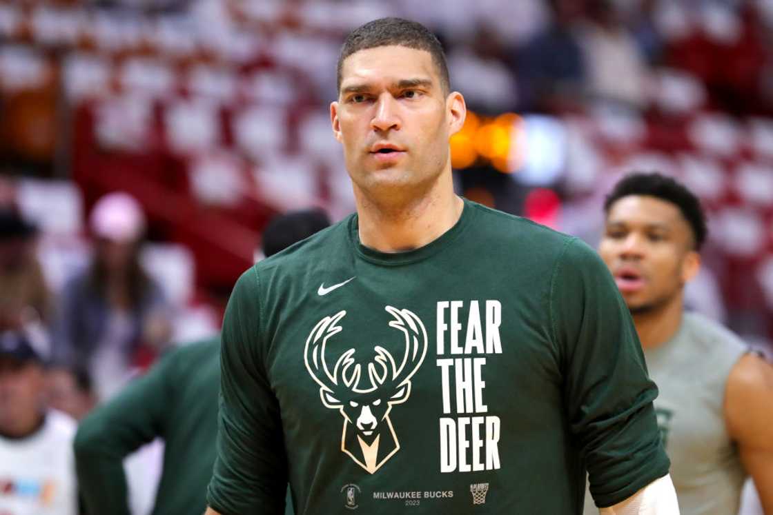 Who is the oldest player in the NBA? Who is the oldest player in the NBA?