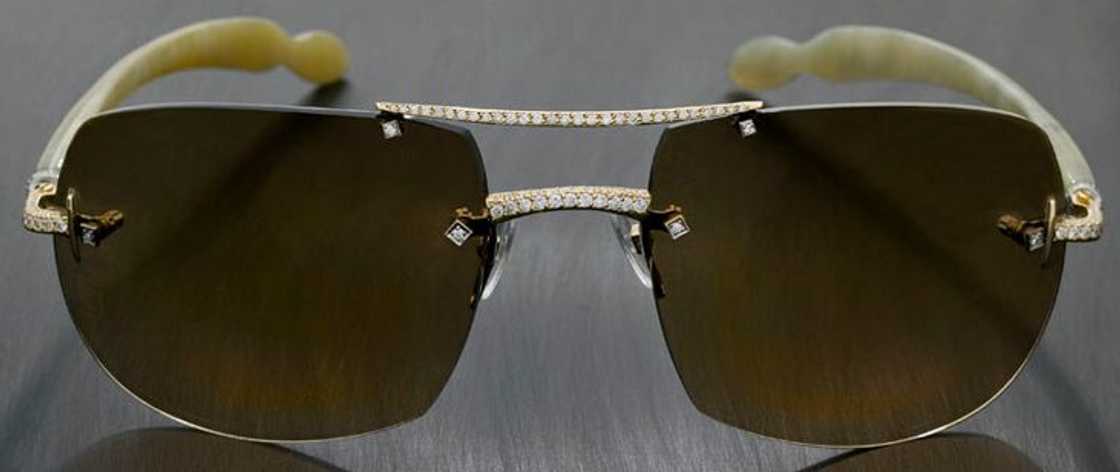 Luxuriator canary diamond glasses Luxuriator canary diamond glasses