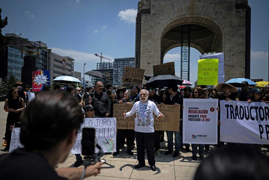Voice actors demonstrate in Mexico City demanding regulation of artificial intelligence in their industry