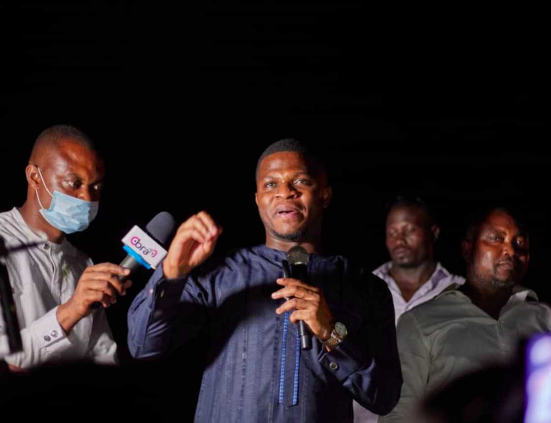 Sammy Gyamfi lashes at Gabby Otchere-Darko over Covid-19 fees at Kotoka Sammy Gyamfi lashes at Gabby Otchere-Darko over Covid-19 fees at Kotoka