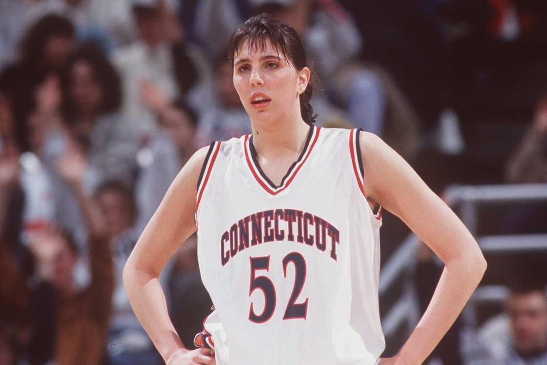 Kara Wolters at Gample Pavilion in Connecticut Kara Wolters at Gample Pavilion in Connecticut