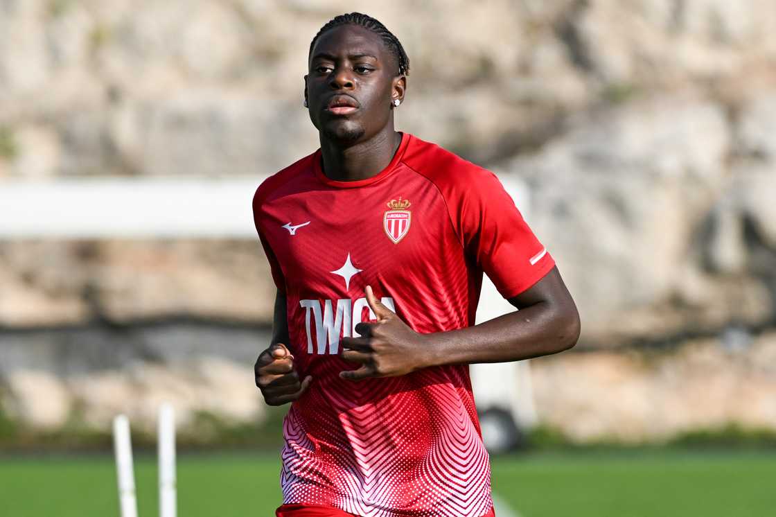 Monaco 2025/26 season, Monaco players, football news, French football, Monaco squad, team discipline, funny football punishment, viral football story, Ligue 1 news, Monaco dressing room, social media reactions, Christian Mawissa late to training Monaco 2025/26 season, Monaco players, football news, French football, Monaco squad, team discipline, funny football punishment, viral football story, Ligue 1 news, Monaco dressing room, social media reactions, Christian Mawissa late to training
