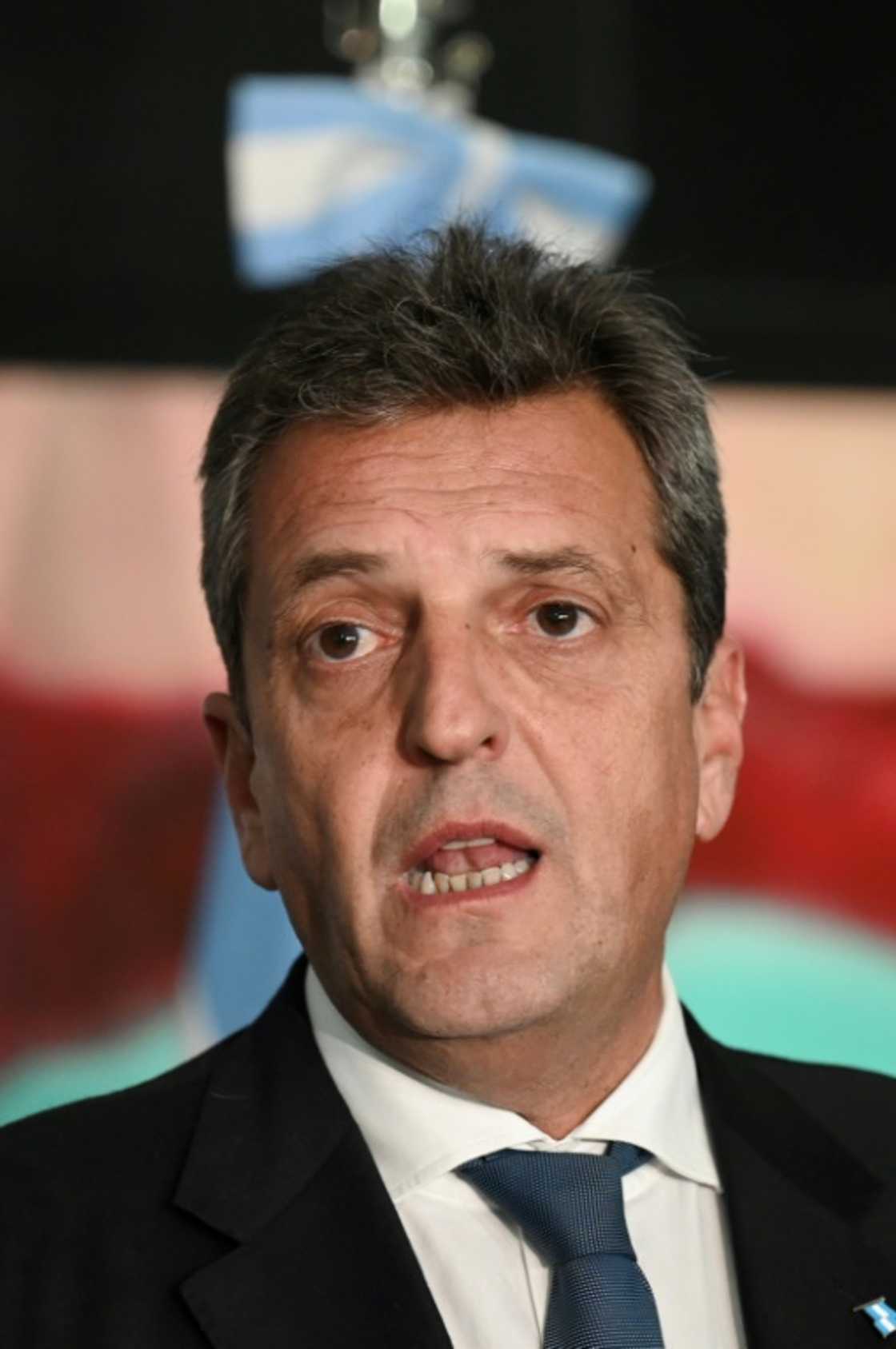 Argentina's Economy Minister and presidential candidate Sergio Massa has warned the country does not have enough dollars to dollarize its economy Argentina's Economy Minister and presidential candidate Sergio Massa has warned the country does not have enough dollars to dollarize its economy