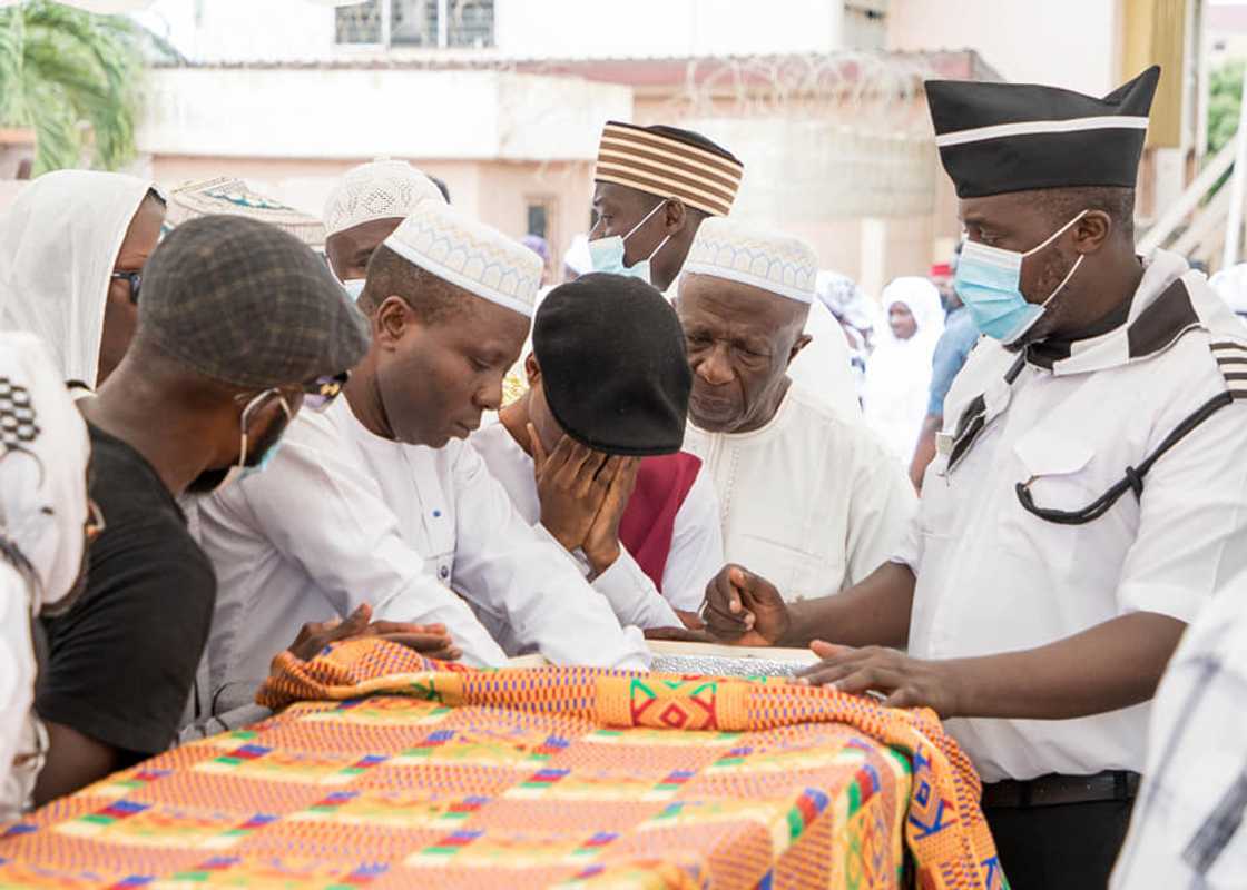 Ibrahim Kwarteng lays wife to rest