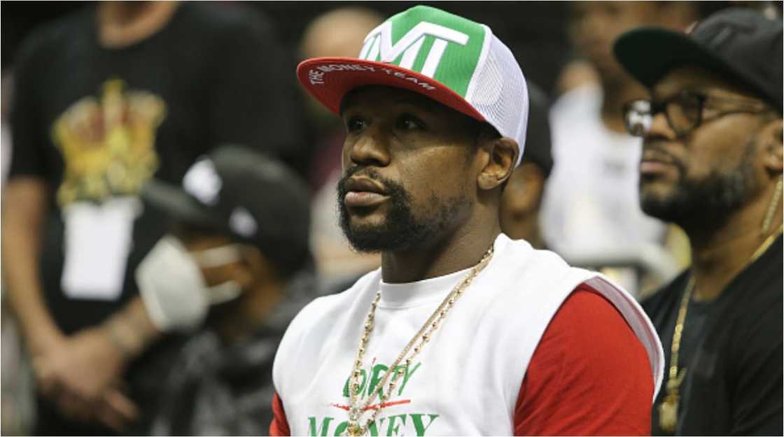 Jake Paul and 50 Cent Continue To Troll Floyd Mayweather Following "Gotcha Hat" Moment Jake Paul and 50 Cent Continue To Troll Floyd Mayweather Following "Gotcha Hat" Moment