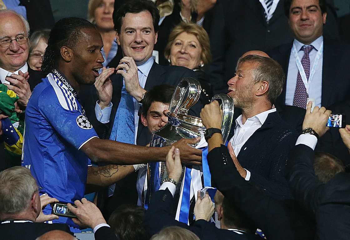 Didier Drogba, Lionel Messi, Cristiano Ronaldo, GOAT, Zinedine Zidane, Ronaldo Nazario, Diego Maradona. Didier Drogba, Lionel Messi, Cristiano Ronaldo, GOAT, Zinedine Zidane, Ronaldo Nazario, Diego Maradona.