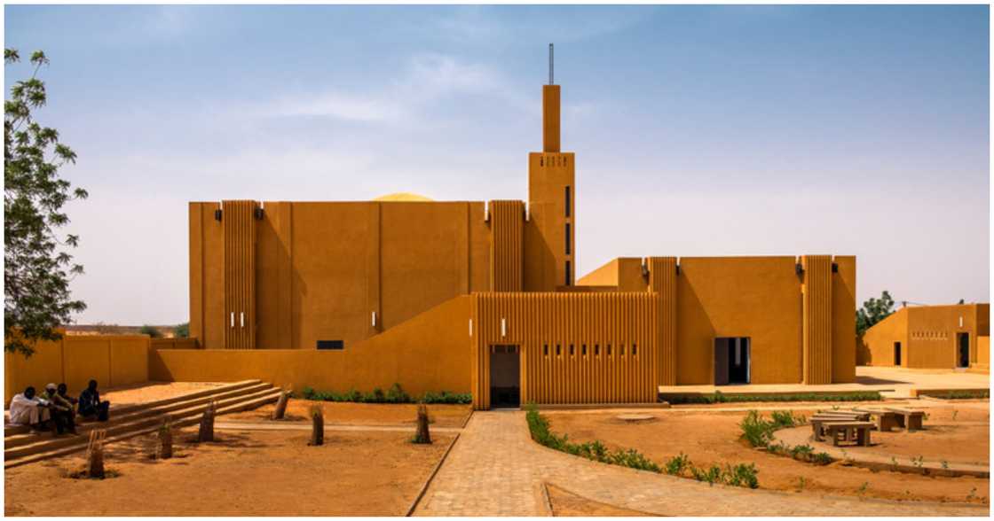 Hikma Complex Hikma Complex