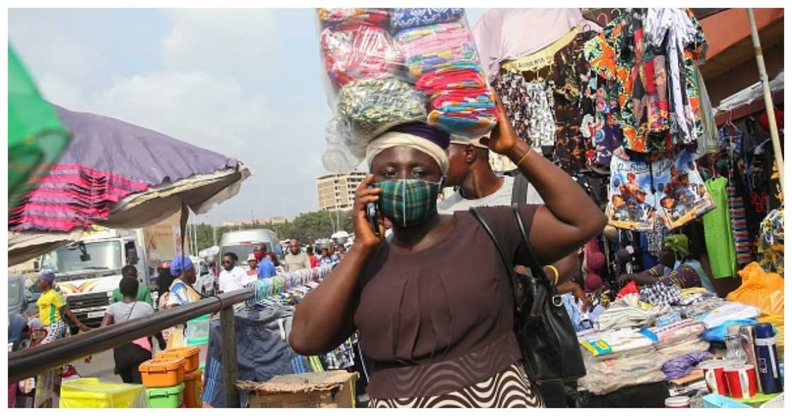 Face mask woman