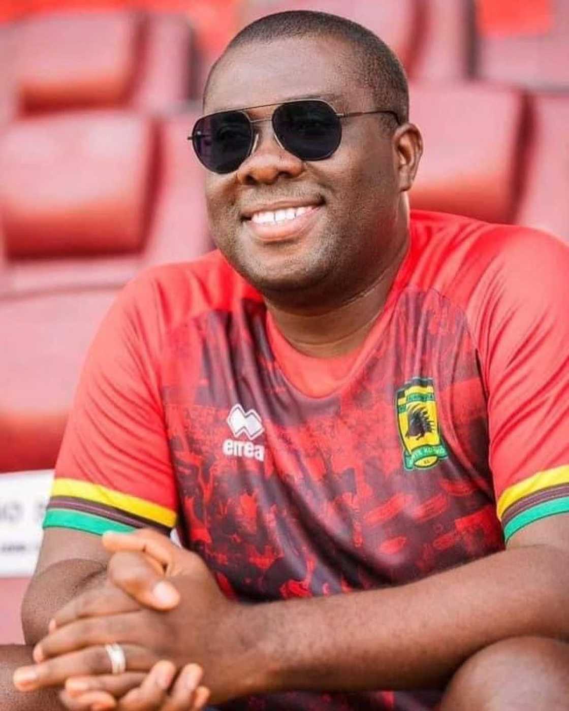 Hearts Vs Kotoko: Serwaa Amihere, Kuami Eugene Vim Lady, Oppong Nkrumah & Other Famous Kotoko Supporters