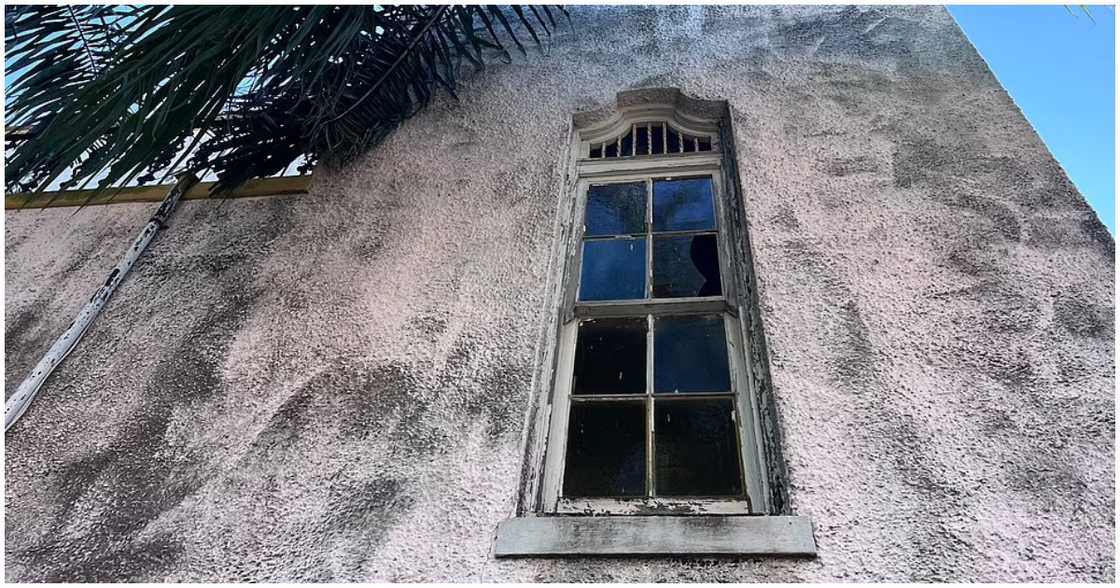 One of the windows appears to be broken One of the windows appears to be broken