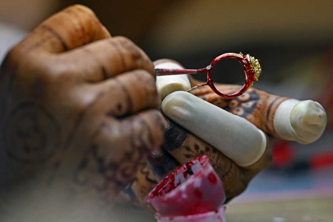 India shipped about $10 billion in gems and jewellery products to the United States in the 2024 fiscal year India shipped about $10 billion in gems and jewellery products to the United States in the 2024 fiscal year