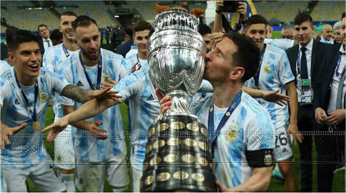 Ronaldo Stunned As Lionel Messi Now Has the 3 Most-Liked Sports Photos on Instagram Ronaldo Stunned As Lionel Messi Now Has the 3 Most-Liked Sports Photos on Instagram